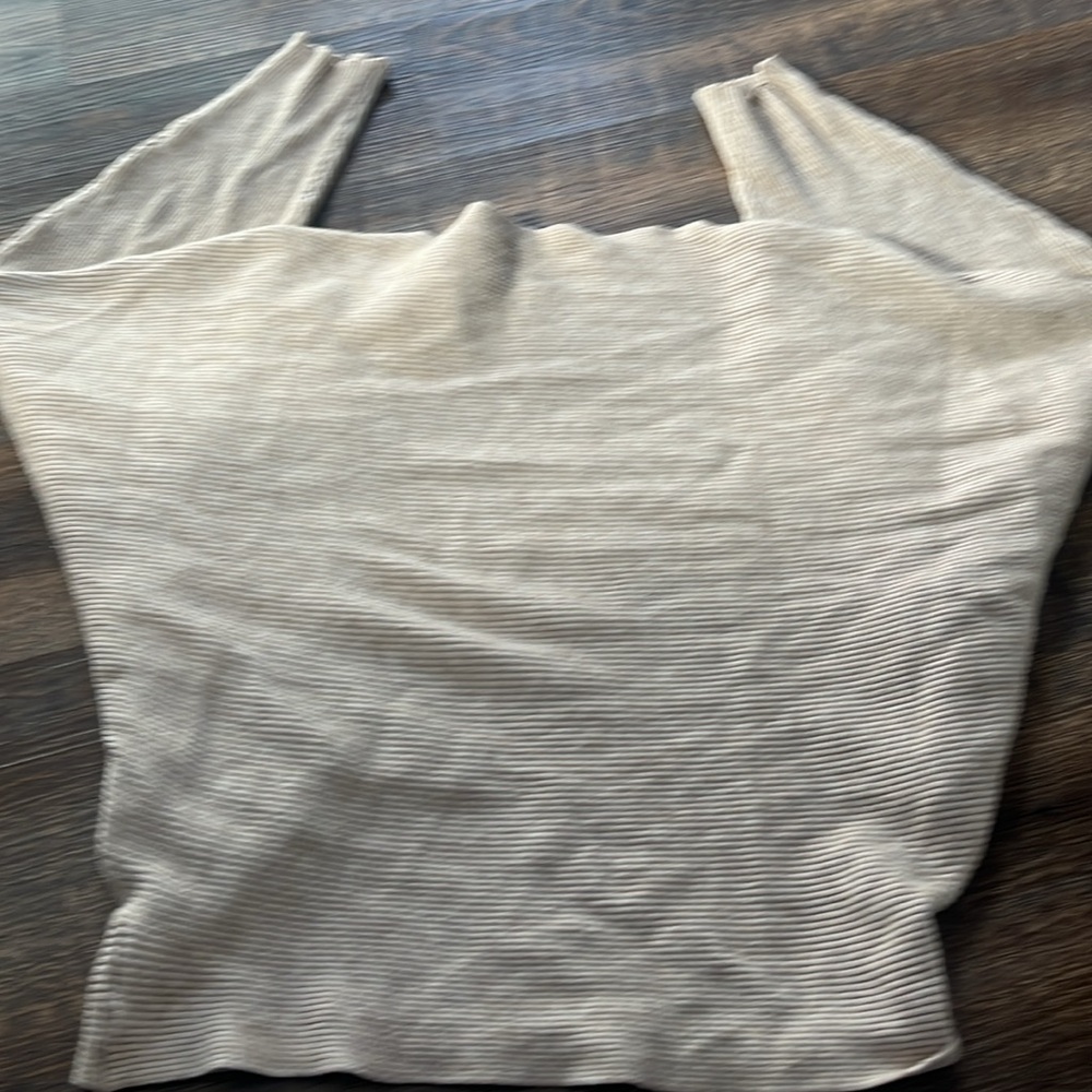 Dollman sweater